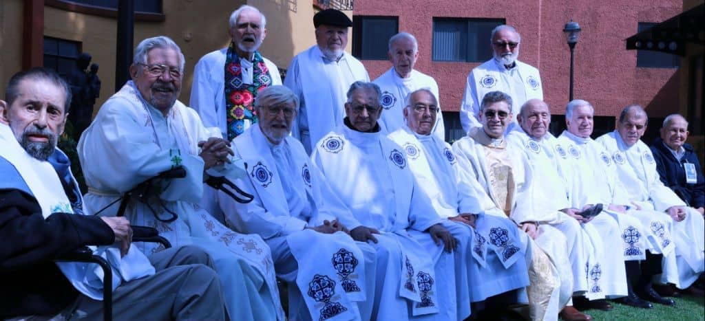 Celebramos vida y servicio de padres con 50 años o más de jesuitas en México