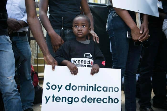 Libro sobre cómo la desnacionalización les cambió la vida a los descendientes de haitianos