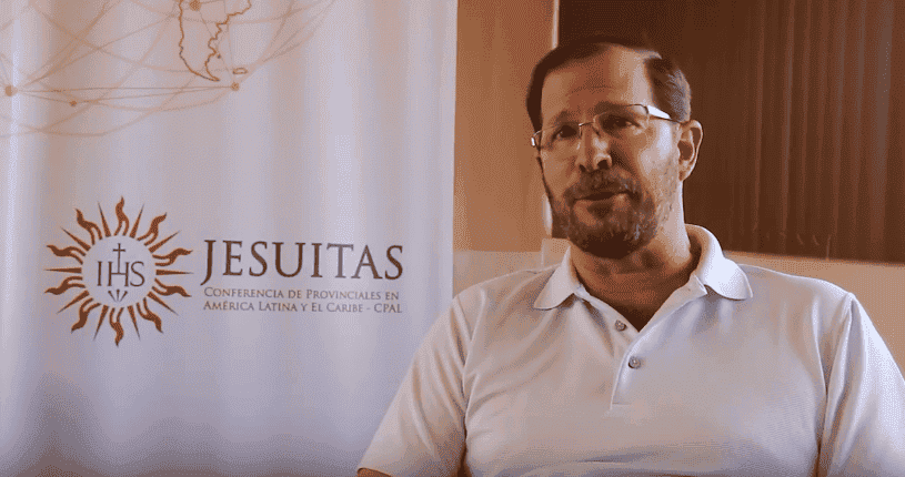 El novicio debe tener deseos de transformar la realidad. Por: P. Daniel de Ycaza SJ