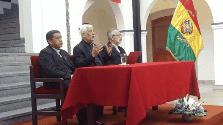 Padre Sosa llama a la Compañía de Jesús a mantener las puertas abiertas de sus escuelas