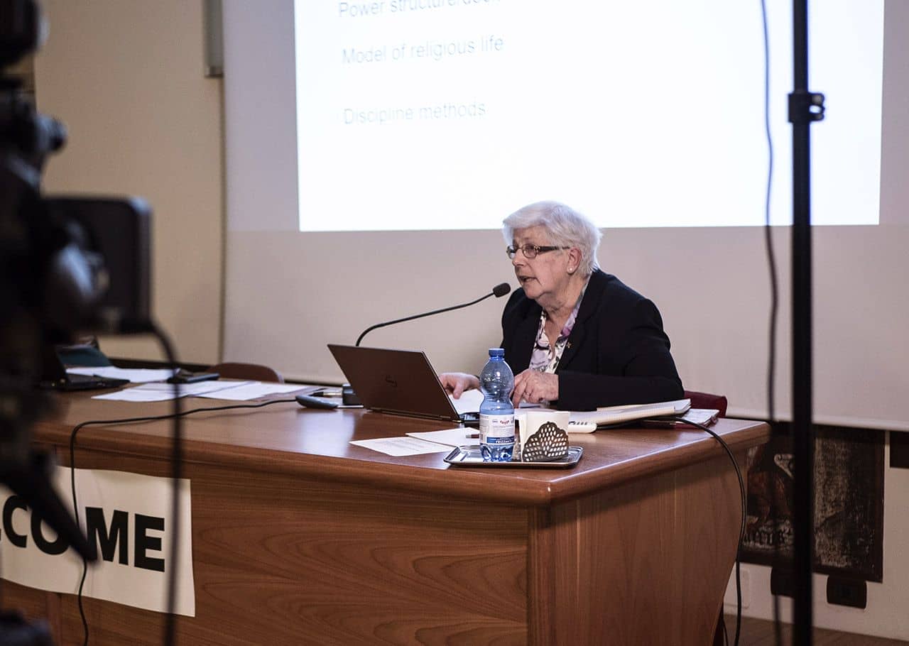 Las religiosas y la crisis de los abusos