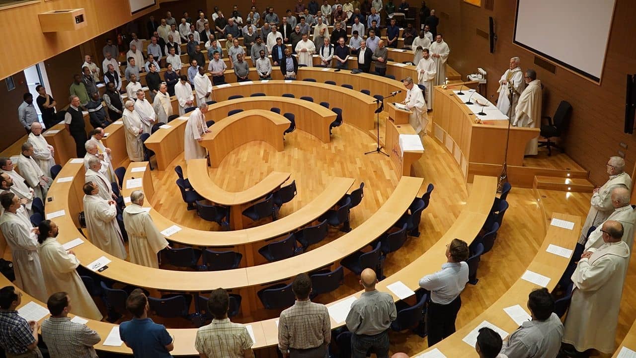 Debemos dejarnos guiar siempre por el Espíritu Santo