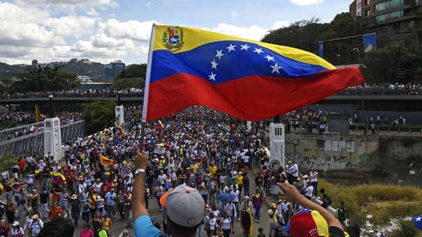 P. Arturo Sosa sobre Venezuela: “el país necesita urgentemente un Gobierno de unidad nacional”