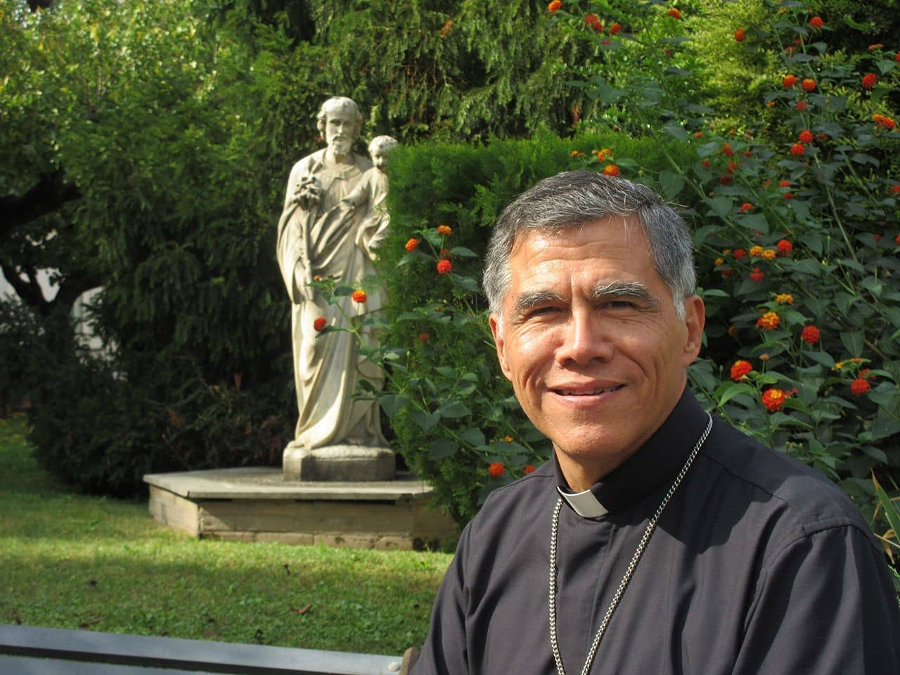 Apertura y libertad de expresión: el testimonio de Mons. Alfredo Vizcarra después de una semana de Sínodo