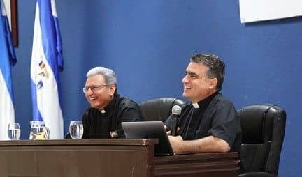 Presidente de CPAL anima a docentes a seguir formando profesionales más humanos