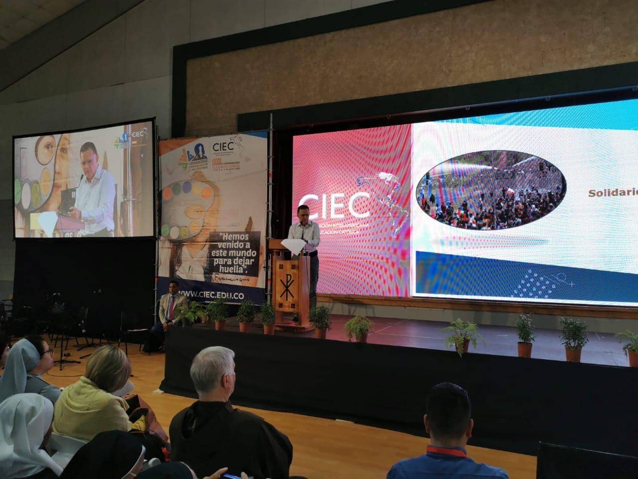 Confederación Interamericana de Educación Católica reconoce labor del P. Luiz Fernando Klein S.J.