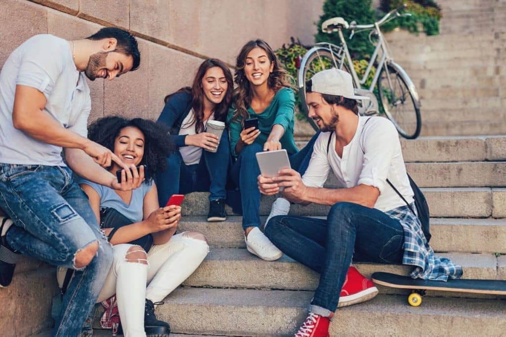 Las redes sociales: un espacio de encuentro y discernimiento, ¿lo entiende la Iglesia?