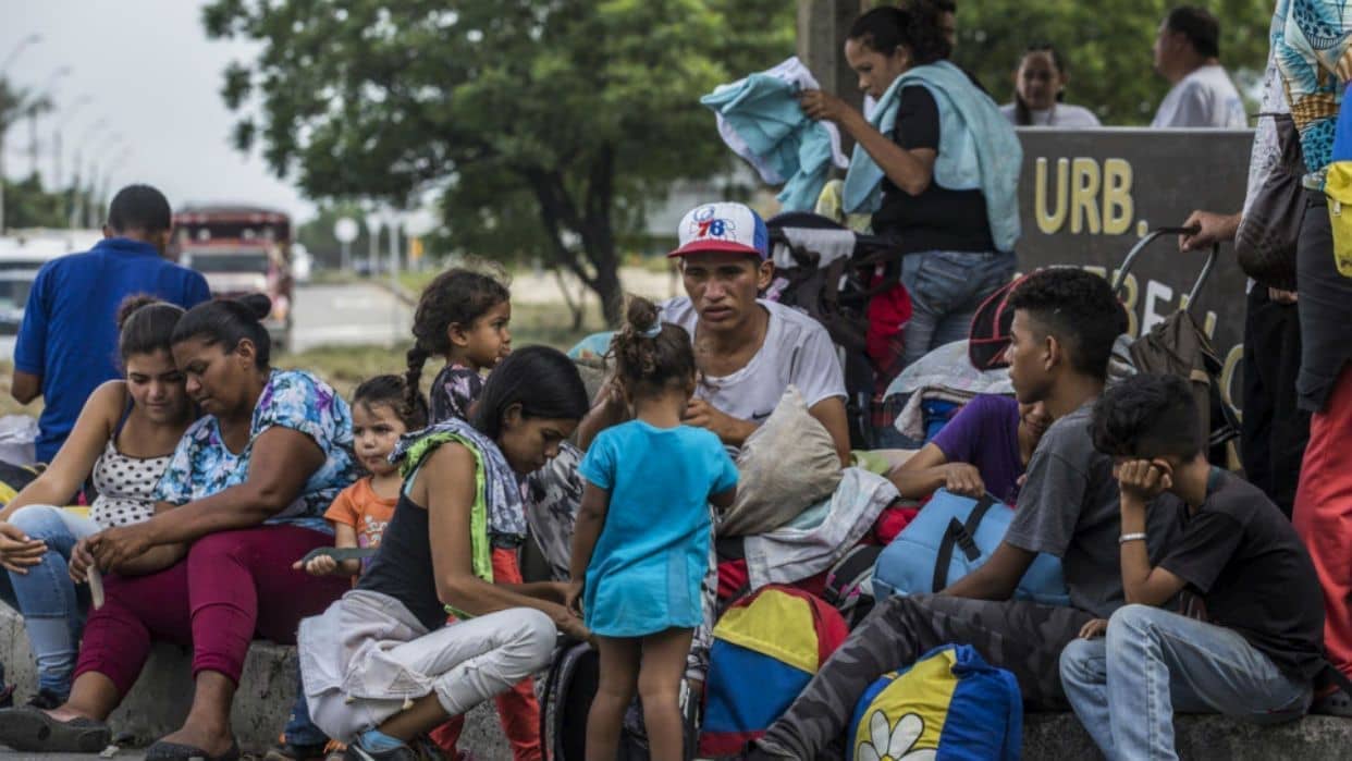 A los pies de la cruz. Por: Carlos Morales Portocarrero, SJ