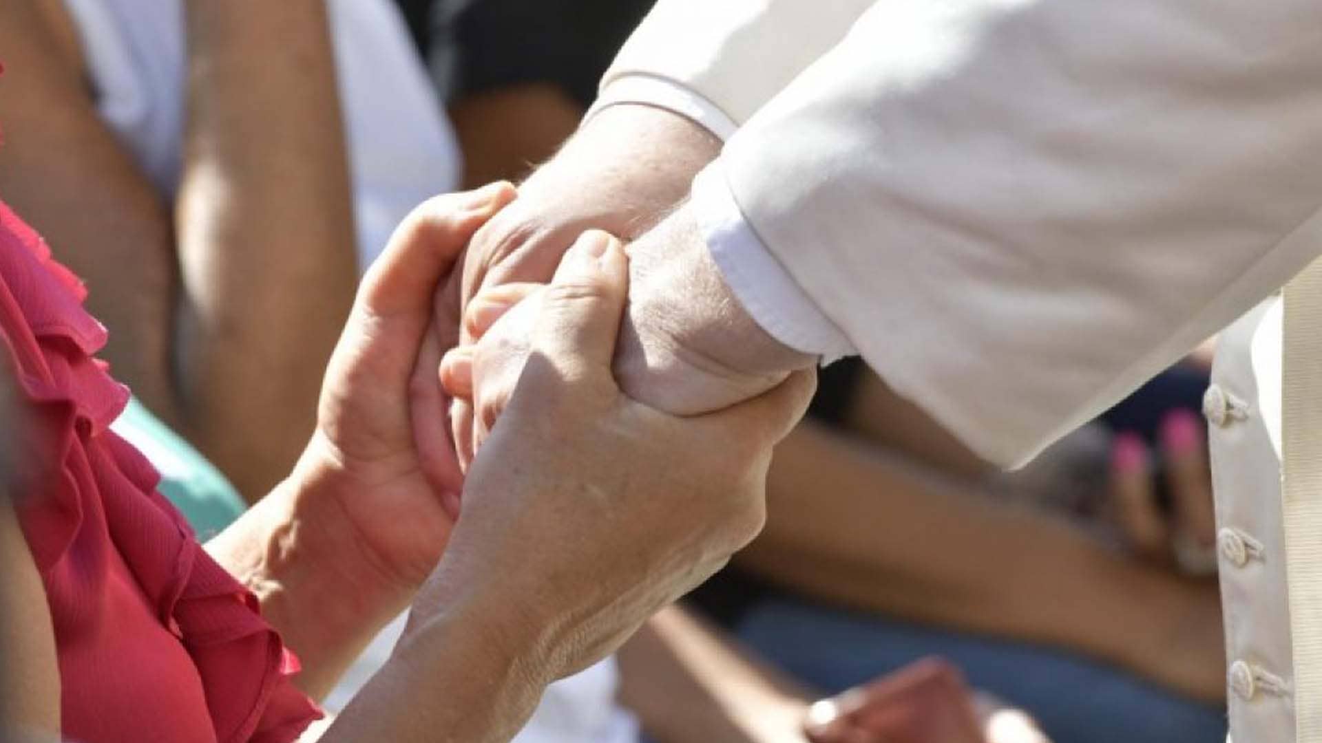 Papa Francisco: La paz se construye cuidando de los más frágiles