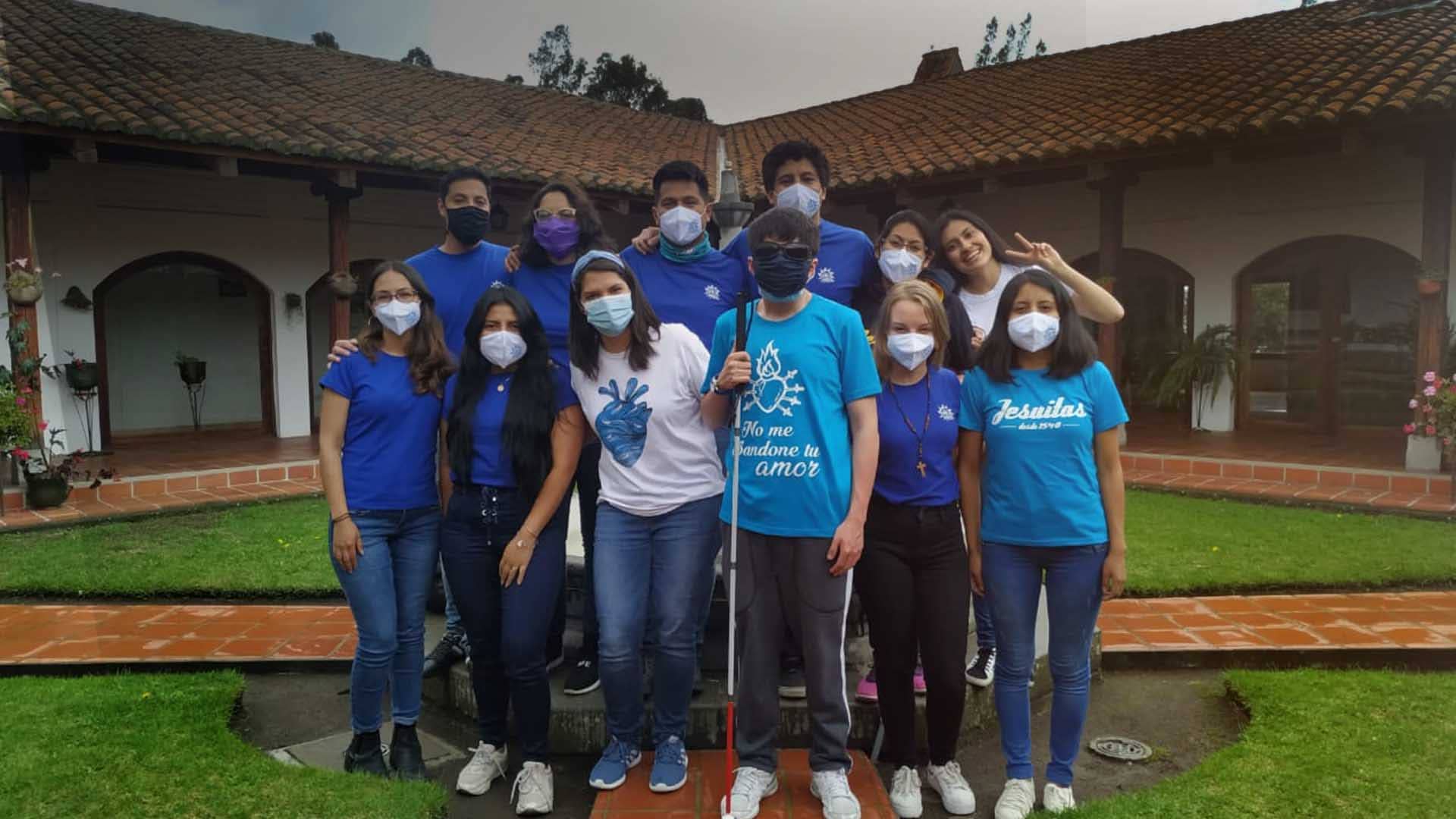 Jóvenes ignacianos viven EE gracias a Programas Claver y Fabro