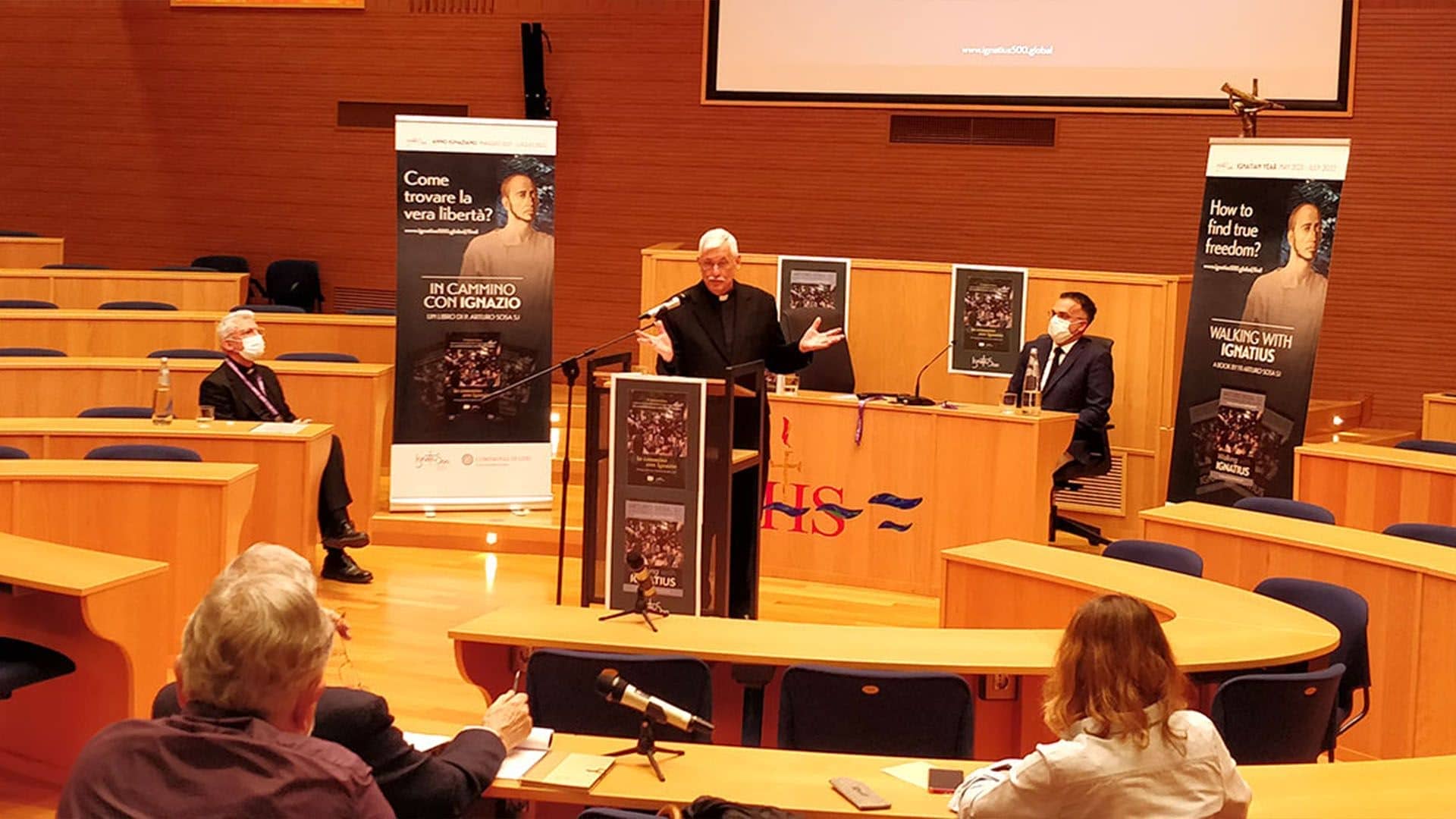 Presentación del libro del Padre General 