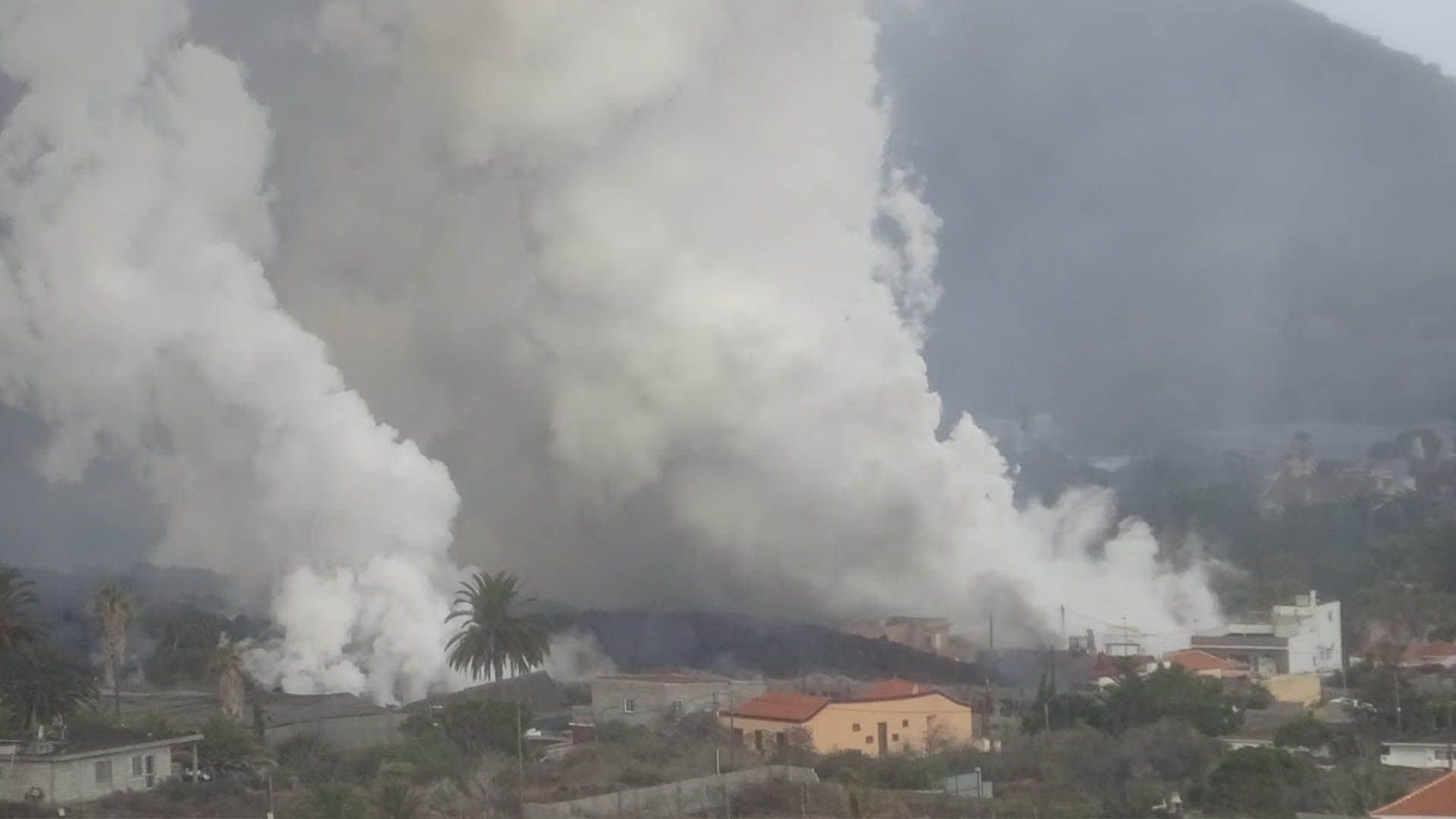 Con el volcán en la cara