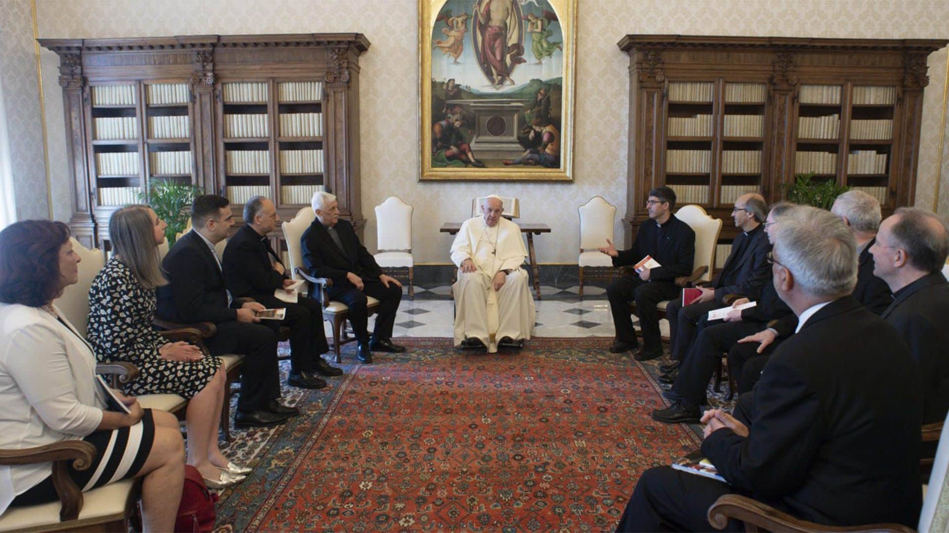 Diálogo del Papa con directores de revistas culturales SJ de Europa