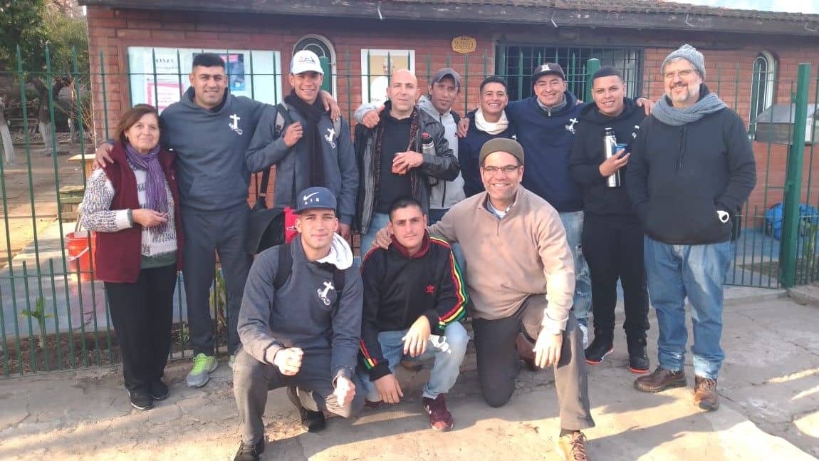 Argentina: jóvenes en recuperación de adicciones viven EE  