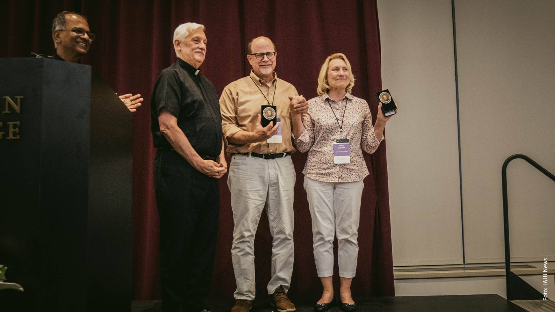 Medalla San Pedro Canisio: premio de la IAJU