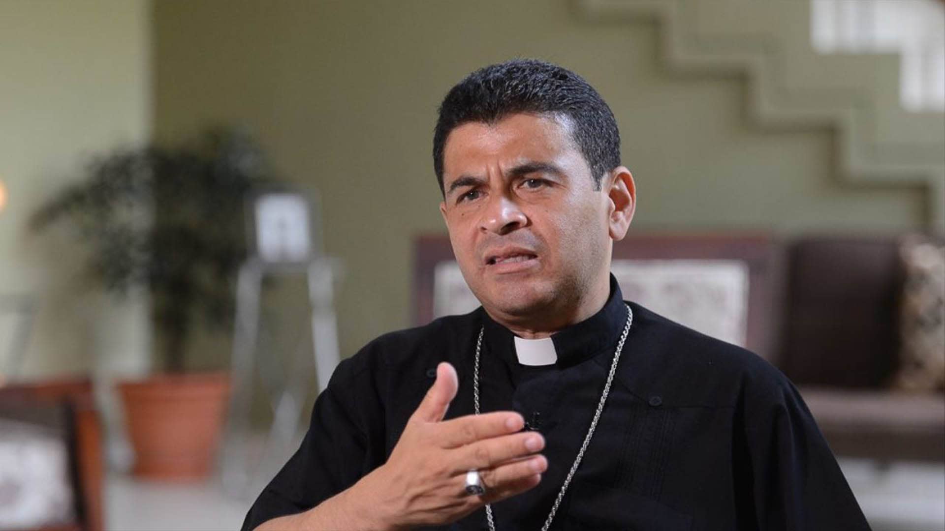 Nicaragua: arresto domiciliario contra Mons. Rolando Álvarez