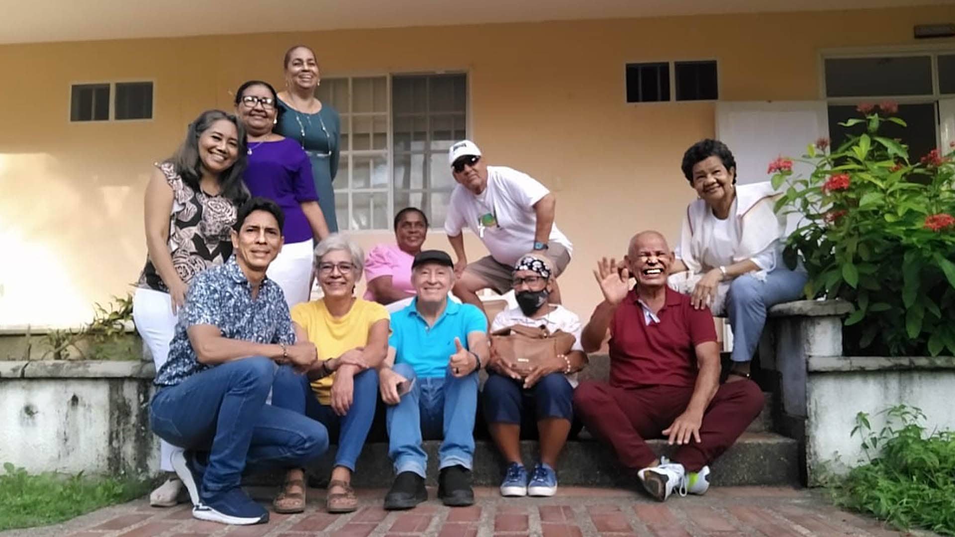 Miembros de parroquia de Jesuitas Colombia viven EE