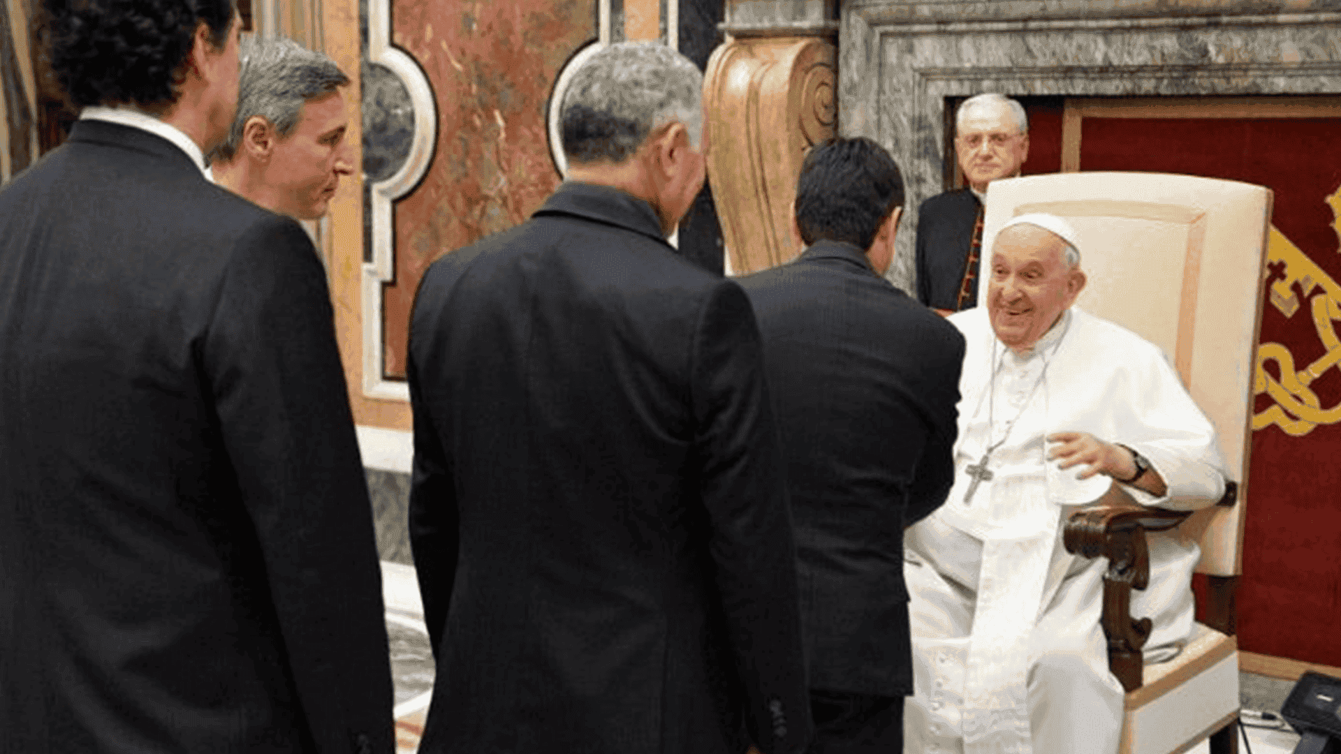 Francisco a universidades católicas: Amplíen su mira y no se cierren en ideologías