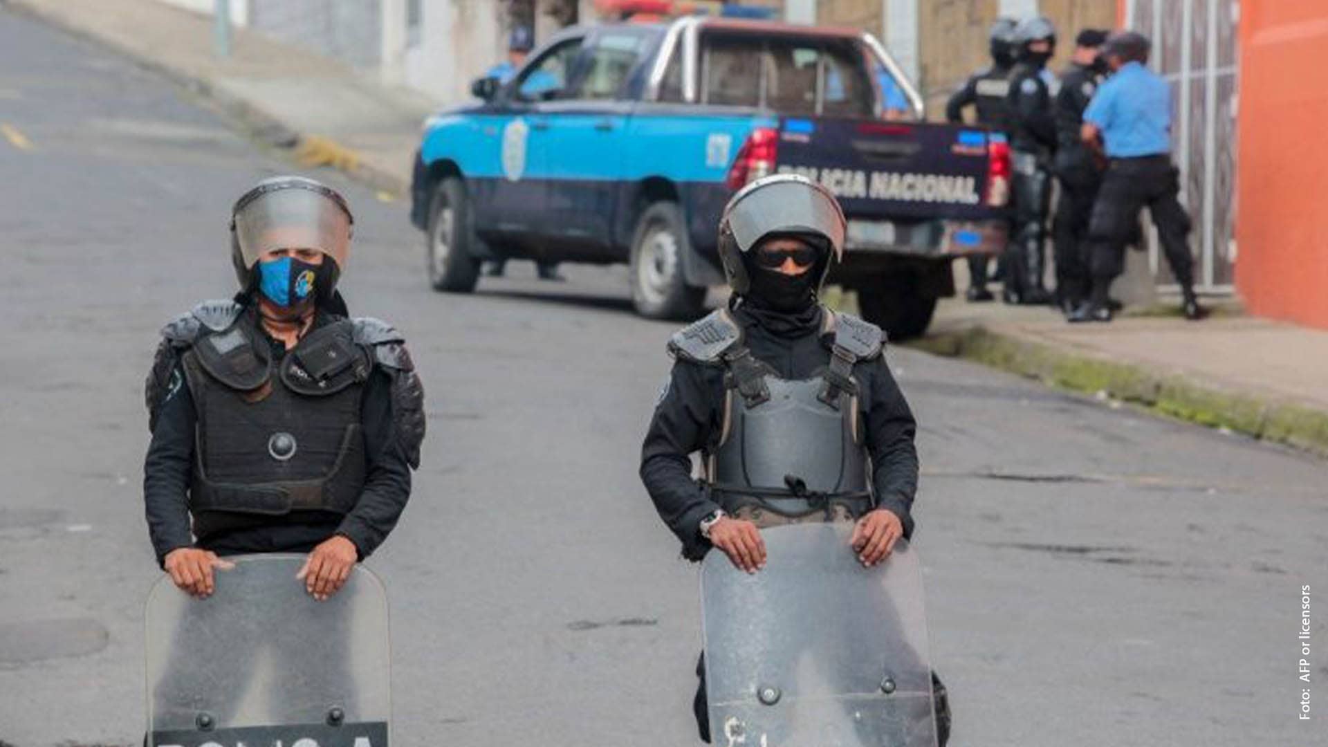 Nicaragua: policía retira por la fuerza de la Curia a Mons. Álvarez